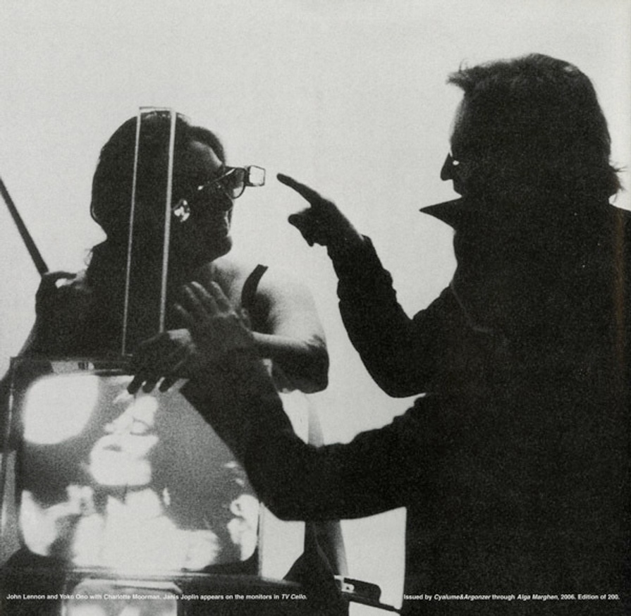 Charlotte Moorman Performance : TV-Cello Von Nam June Paik thumbnail 2