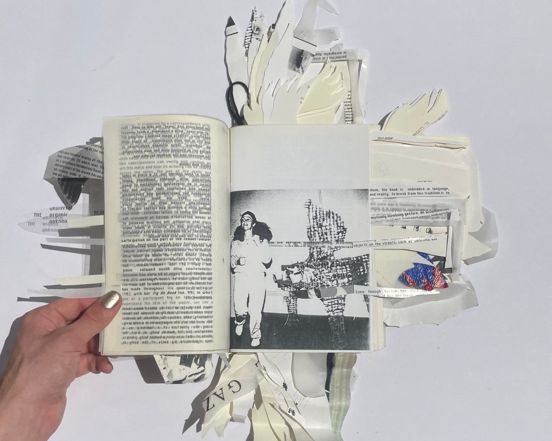 Coco Gordon - The_____Reader : 160 Books To Be Read With Eyes Ears Mind ...