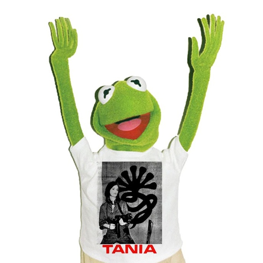 Tania Bootleg T-Shirt [S, L, XL, XXL]