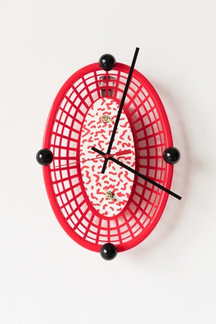 HOT DOGG CLOCK, 2017 (Red)