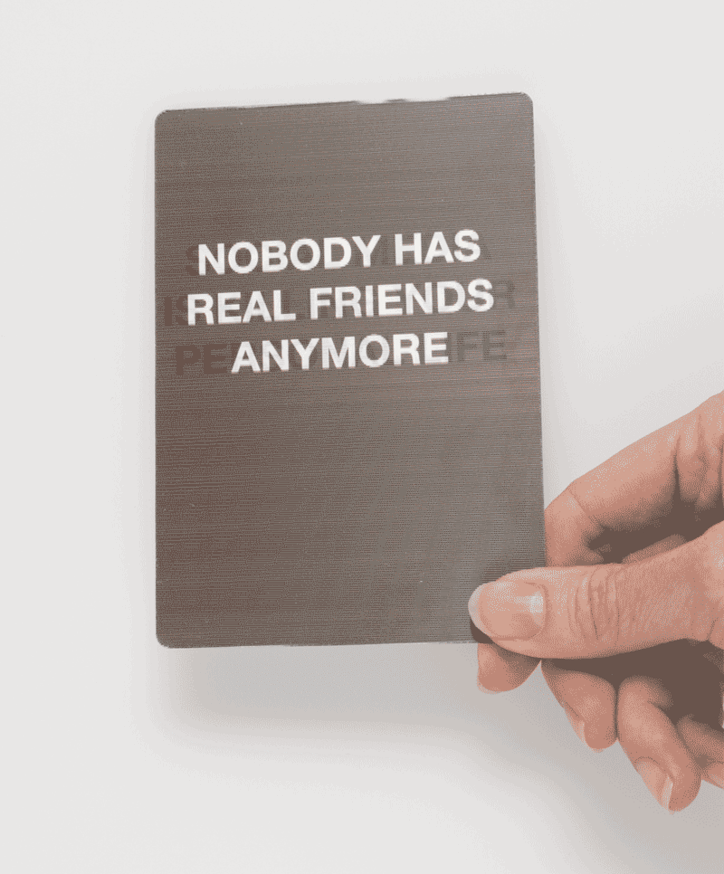 Headline A/B Test: Social Media Is Killing Your Personal Life / Nobody Has Real Friends Anymore [Lenticular Card]